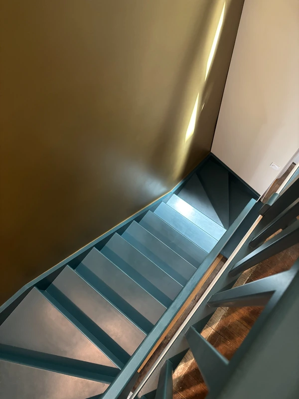 demontigny extension st malo - escalier vu de l etage dunes archi int